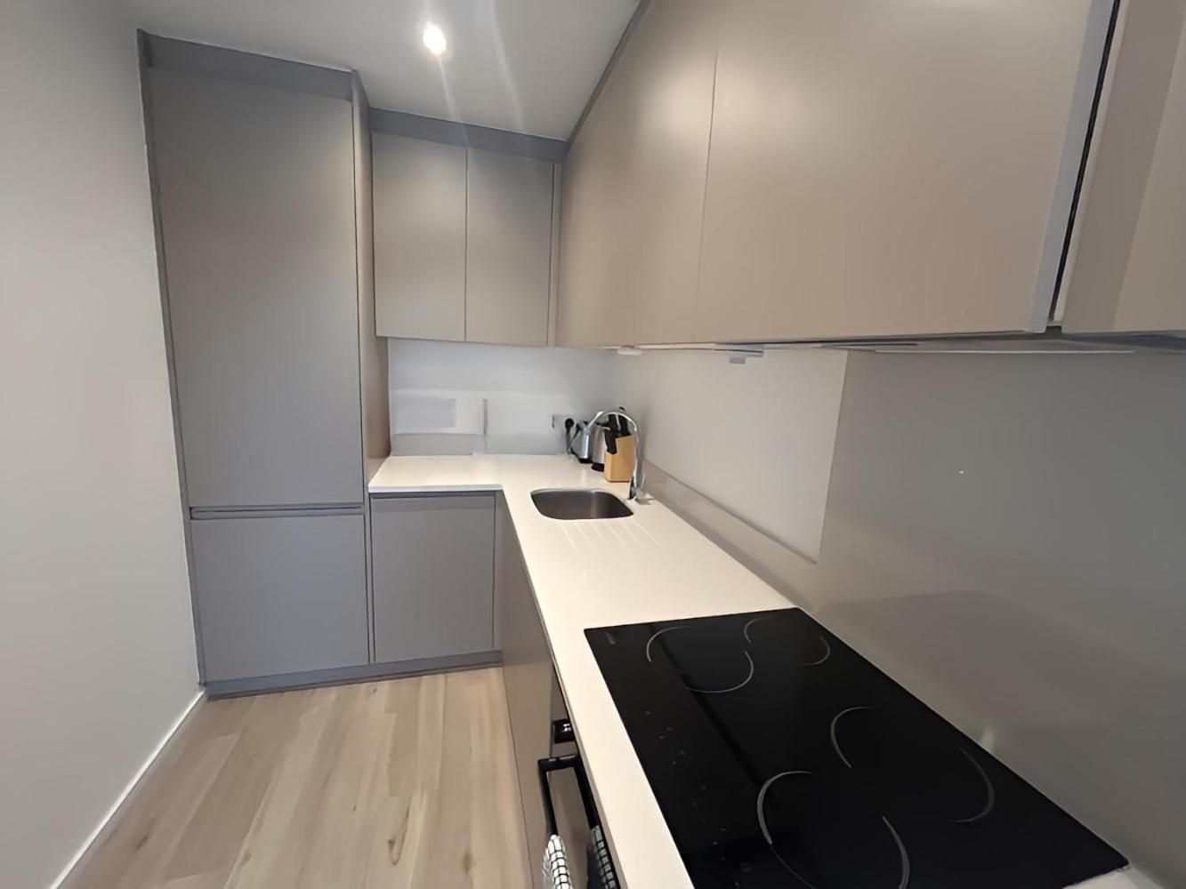 1Br Luxury Flat At Train Station - Long Stays Welcome - Just Ask Milton Keynes Exterior foto