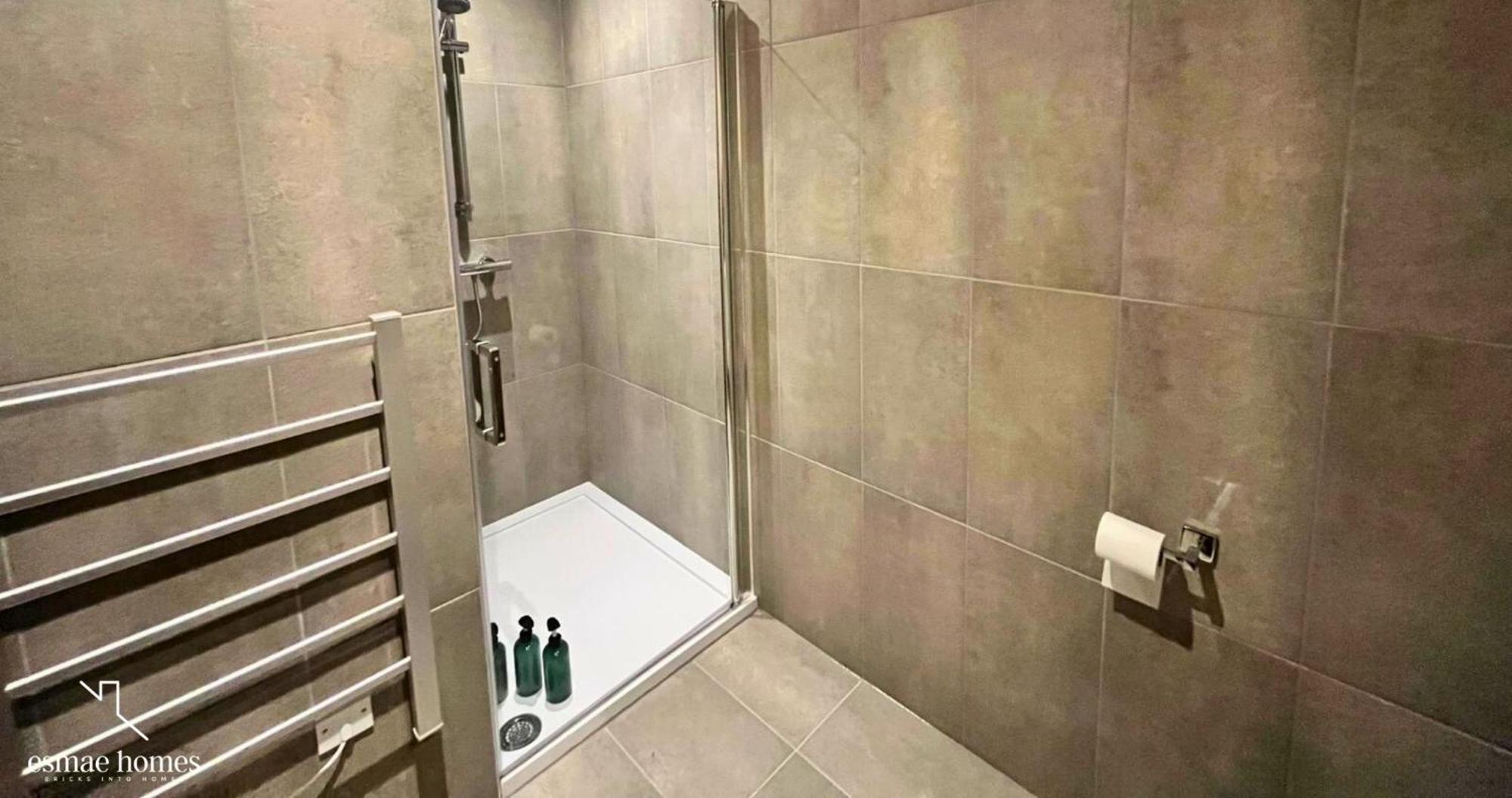 1Br Luxury Flat At Train Station - Long Stays Welcome - Just Ask Milton Keynes Exterior foto