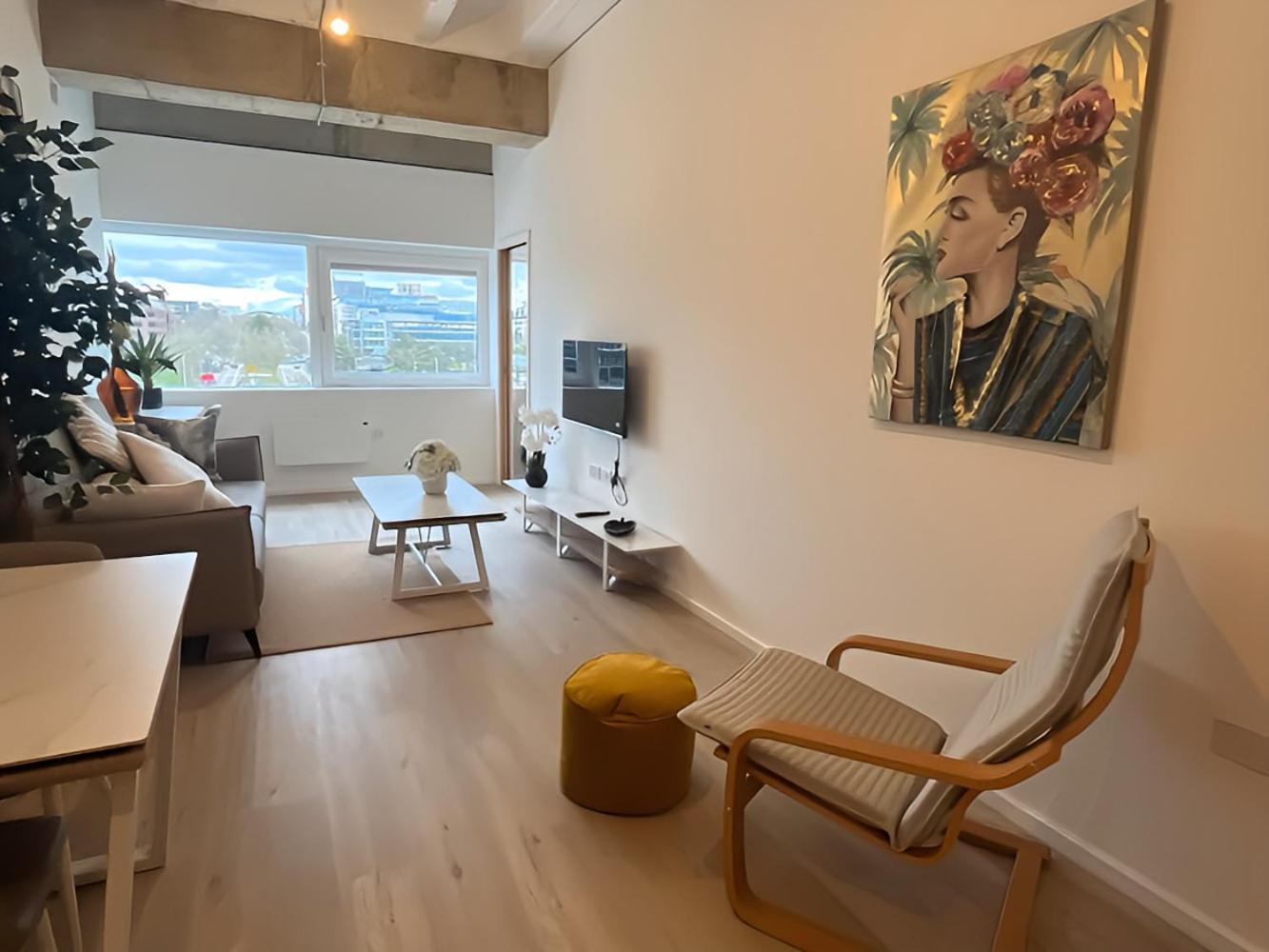 1Br Luxury Flat At Train Station - Long Stays Welcome - Just Ask Milton Keynes Exterior foto