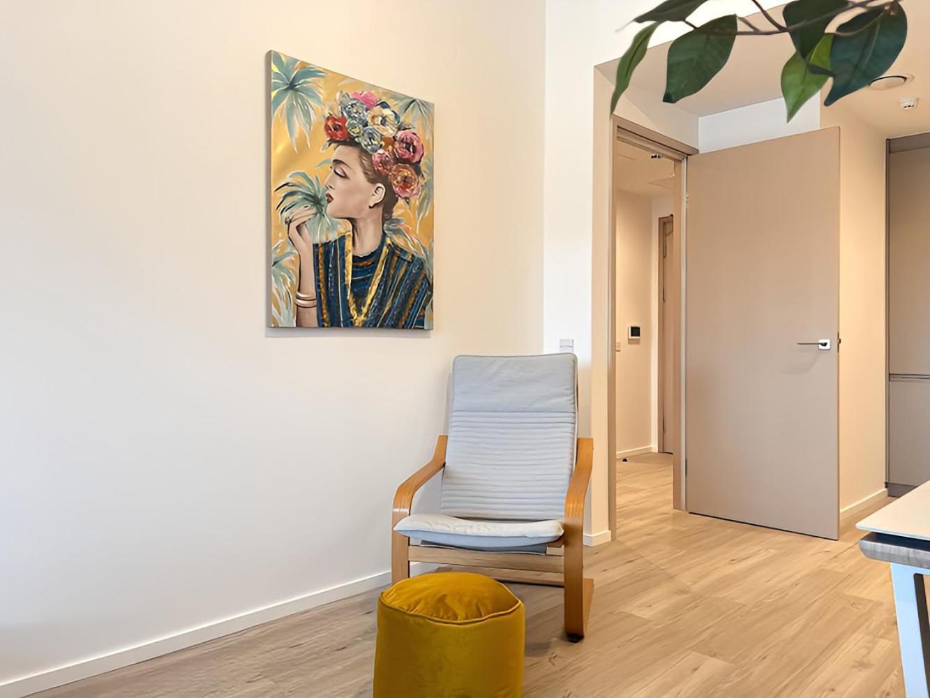 1Br Luxury Flat At Train Station - Long Stays Welcome - Just Ask Milton Keynes Exterior foto