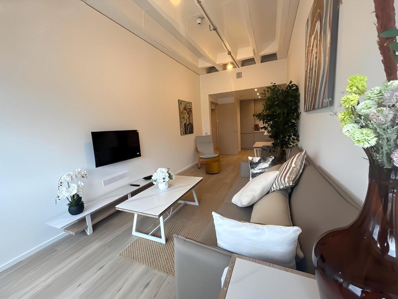 1Br Luxury Flat At Train Station - Long Stays Welcome - Just Ask Milton Keynes Exterior foto